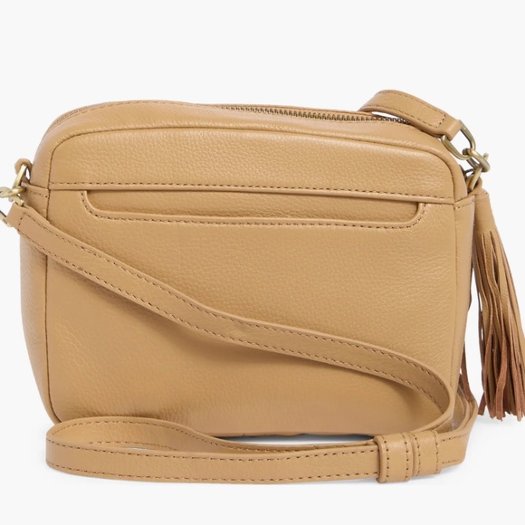 HOBO Renny Tassel Camera Crossbody Bag Purse - Picture 2 of 8